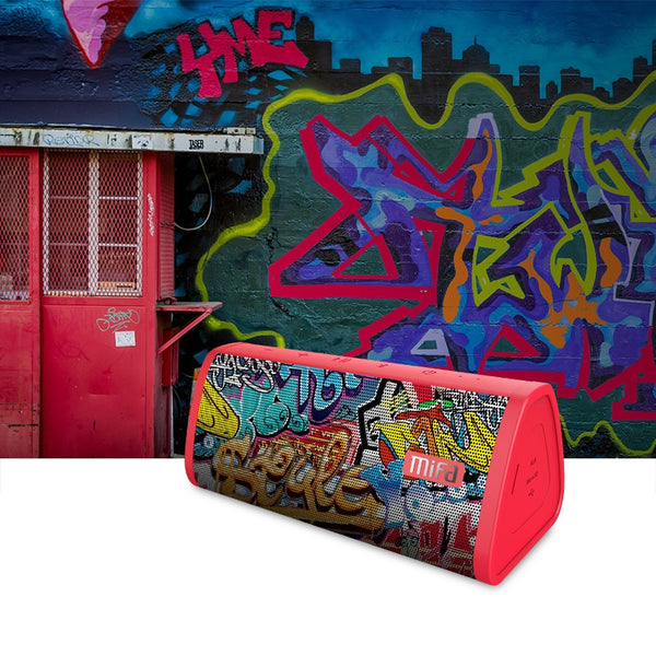 Red-Graffiti Bluetooth Speaker